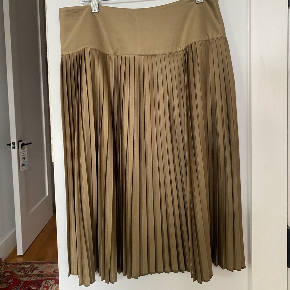 Uniqlo Gold Pleated Knee Length Skirt
